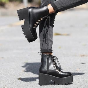 π Dolls Kill Black Platform Boots